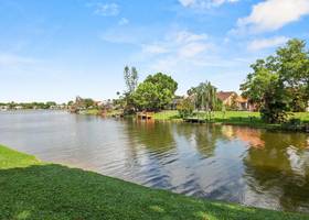 12524 Shoreline Dr 303