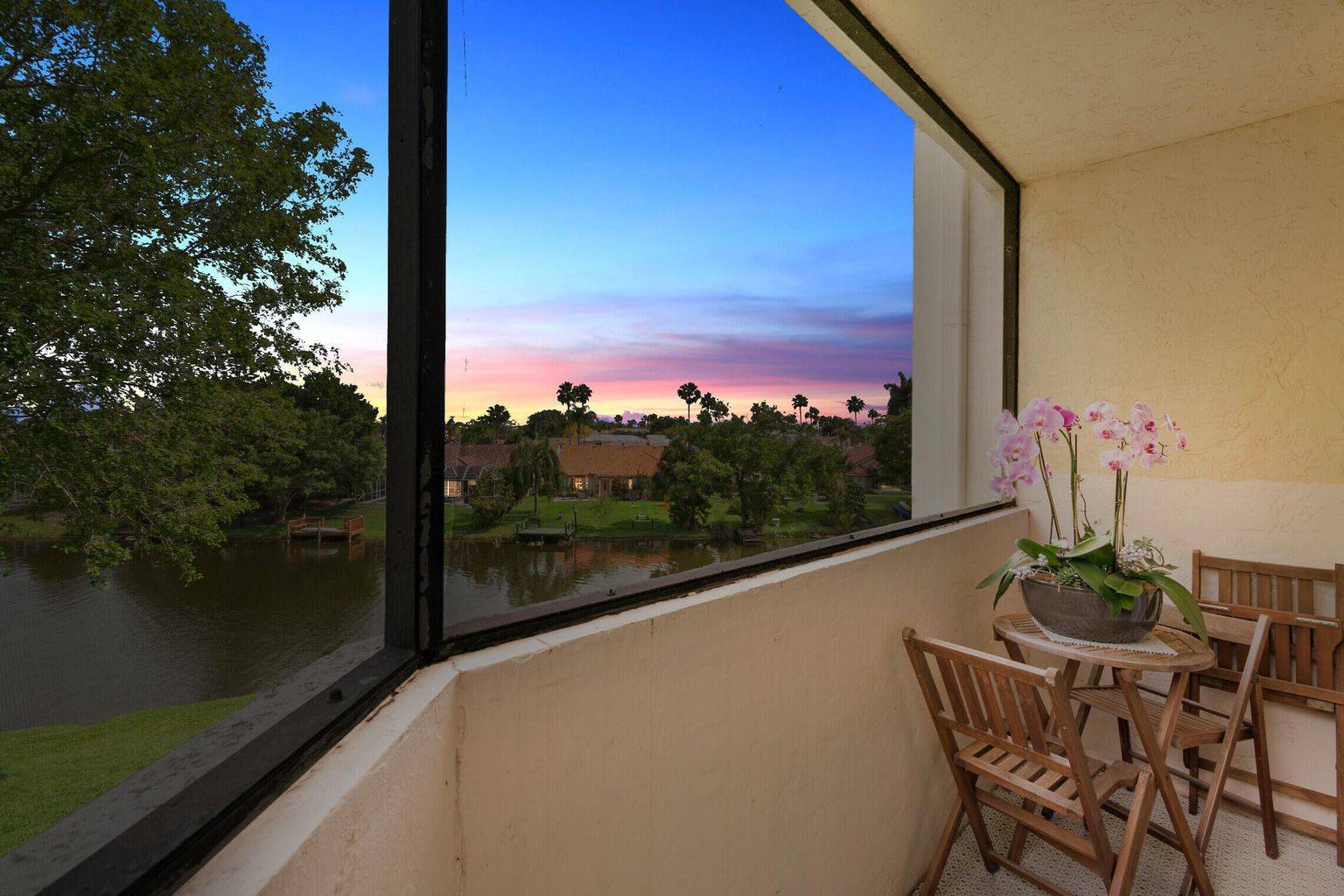 12524 Shoreline Dr 303