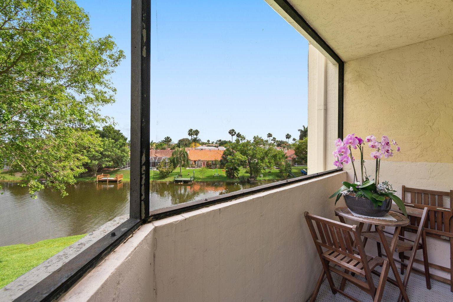 12524 Shoreline Dr 303