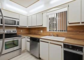 12524 Shoreline Dr 303