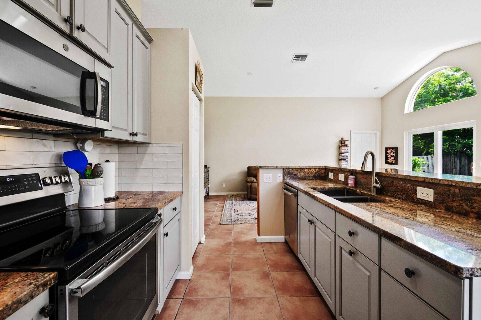 12138 Sunset Point Circle, Wellington, FL 33414