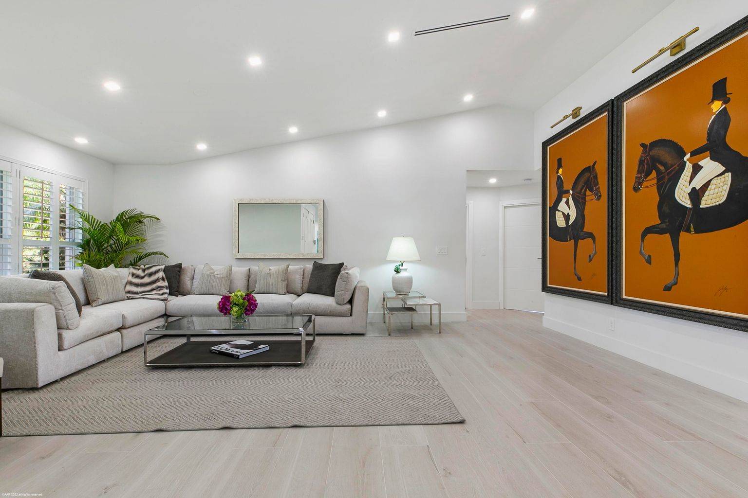 SOLD-1381 Clydesdale Ave