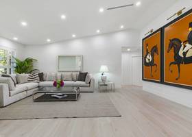 SOLD-1381 Clydesdale Ave