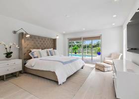 SOLD-1381 Clydesdale Ave