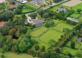 SOLD-1381 Clydesdale Ave