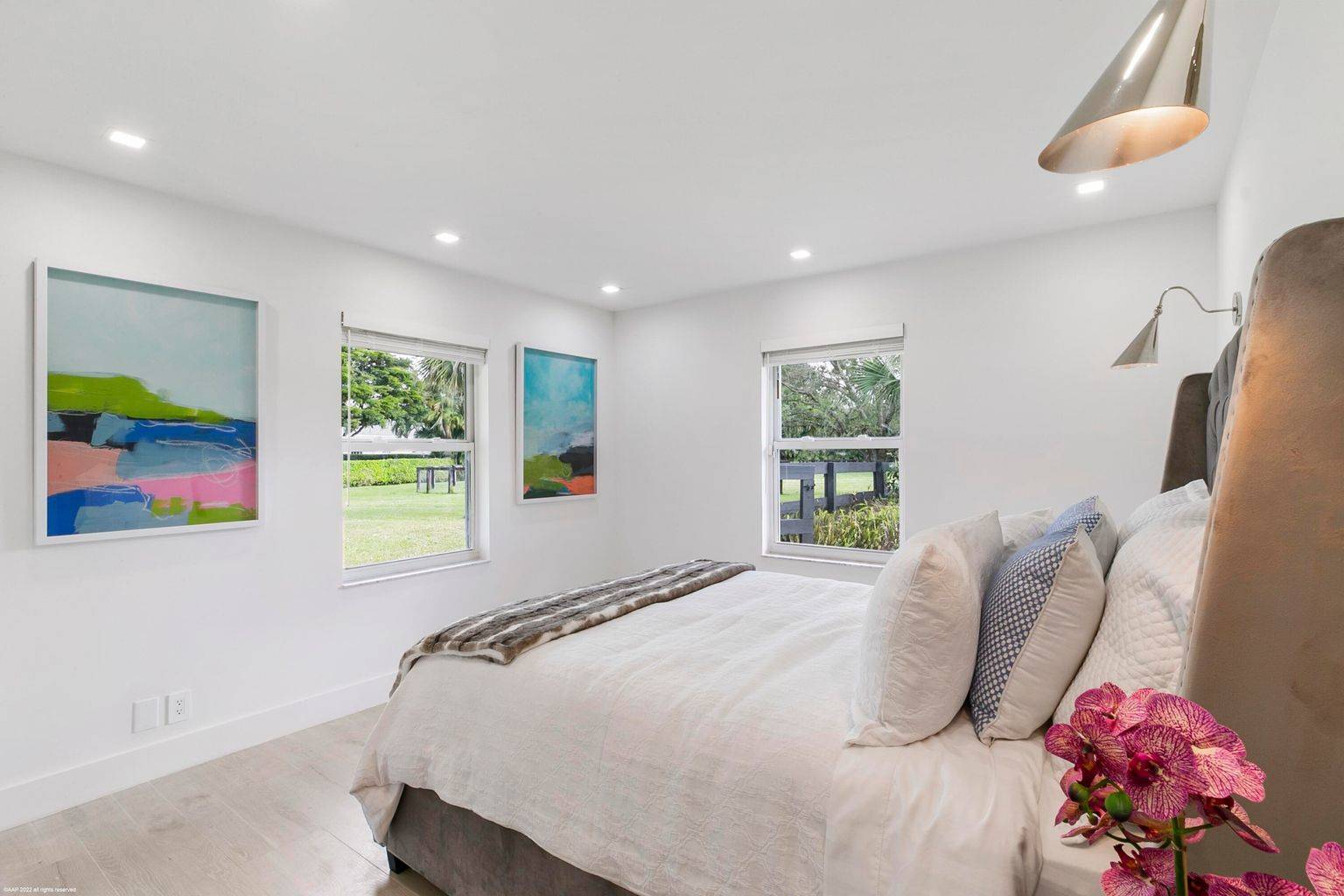 SOLD-1381 Clydesdale Ave