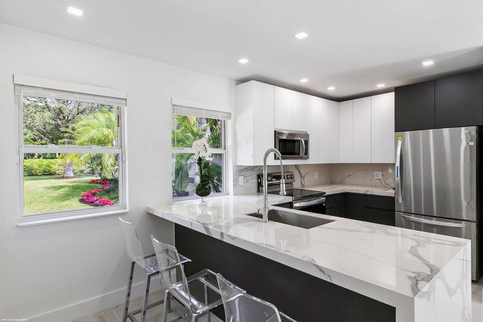 SOLD-1381 Clydesdale Ave