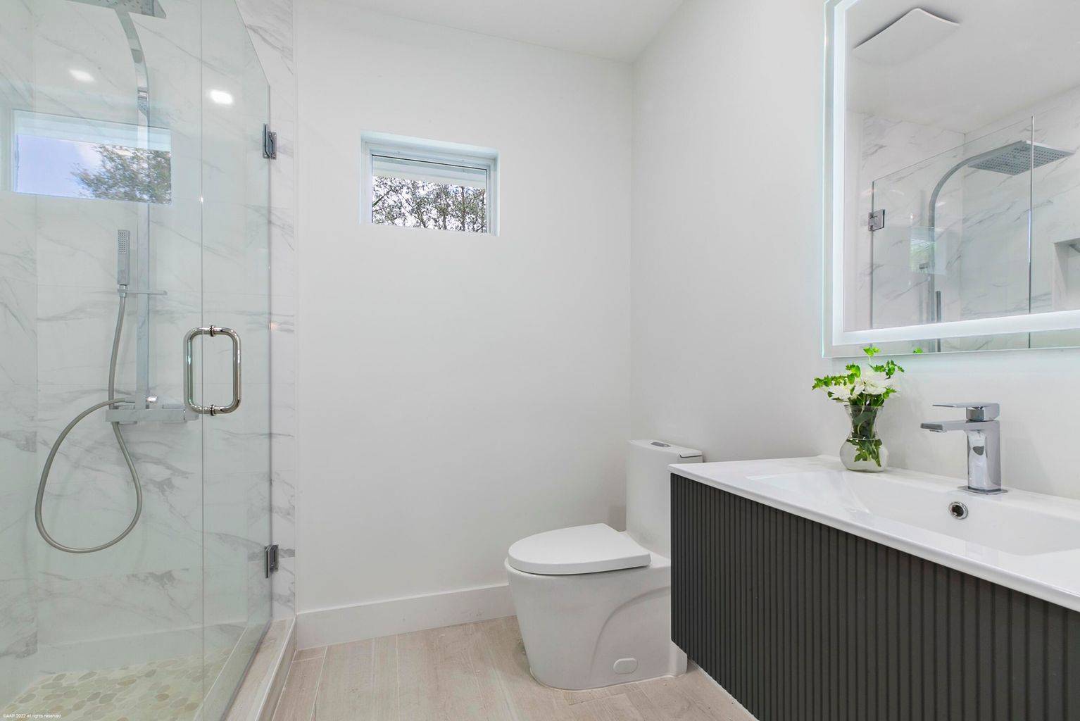 SOLD-1381 Clydesdale Ave