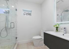 SOLD-1381 Clydesdale Ave