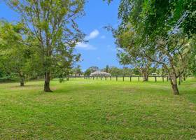 SOLD-1381 Clydesdale Ave