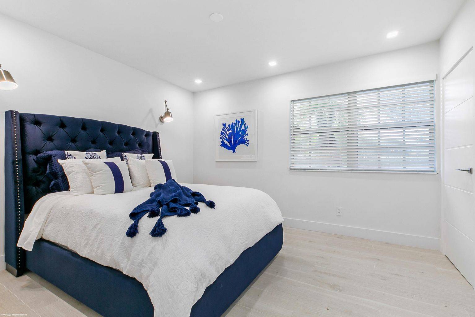 SOLD-1381 Clydesdale Ave