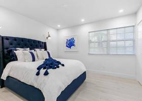 SOLD-1381 Clydesdale Ave