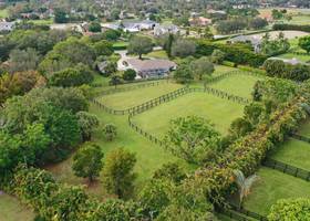 SOLD-1381 Clydesdale Ave