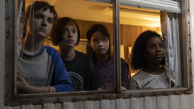 Prime Video’s Paper Girls is a Thrilling, Surprising Time Travel Adventure | TV/Streaming