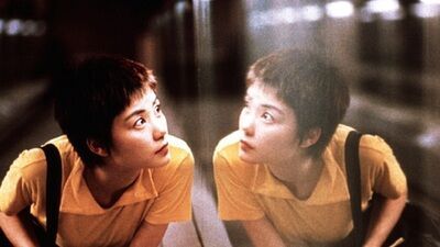 Chungking Express movie review (1996) | Roger Ebert