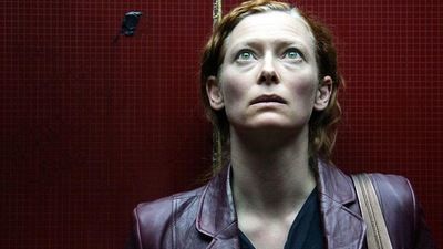 Julia movie review & film summary (2009) - Vimarsana News