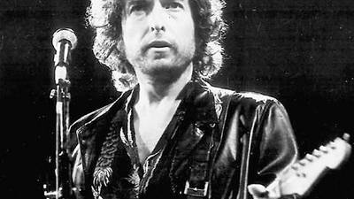 No Direction Home: Bob Dylan movie review (2005) - Vimarsana News
