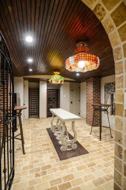 HAINESPRT Township, NJ - Very detailed wine cellar HAINESPRT Township, NJ - Very detailed wine cellar