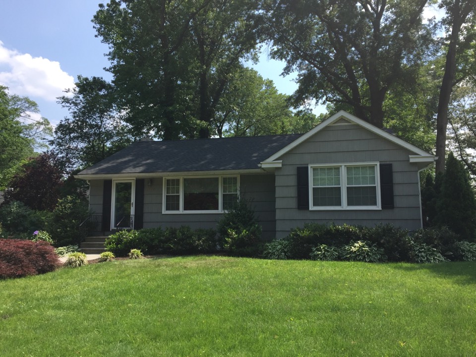 Haddonfield, NJ - New CertainTeed GAF roof in Haddonfield today. Looks great ! Haddonfield, NJ - New CertainTeed GAF roof in Haddonfield today. Looks great !