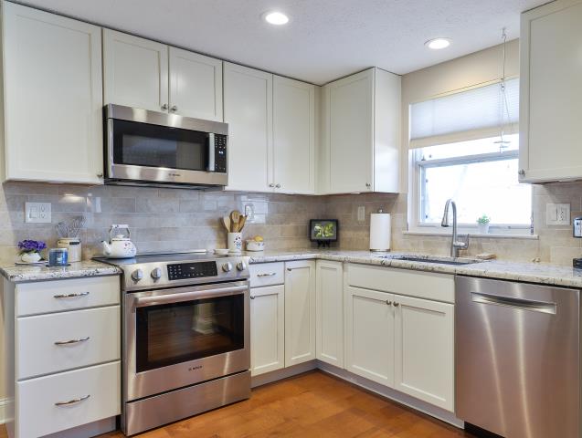 Evesham Township, NJ - Beautiful picture of our completed Marlton kitchen remodel. Evesham Township, NJ - Beautiful picture of our completed Marlton kitchen remodel.