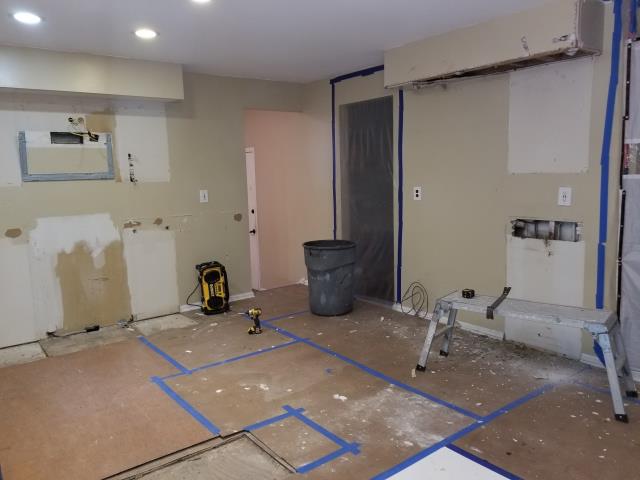 Voorhees Township, NJ - At our Voorhees kitchen project, we started with site protection, and then the demolition. Don't worry, those soffits are coming out. Check back more for updates on this kitchen ! Voorhees Township, NJ - At our Voorhees kitchen project, we started with site protection, and then the demolition. Don't worry, those soffits are coming out. Check back more for updates on this kitchen !