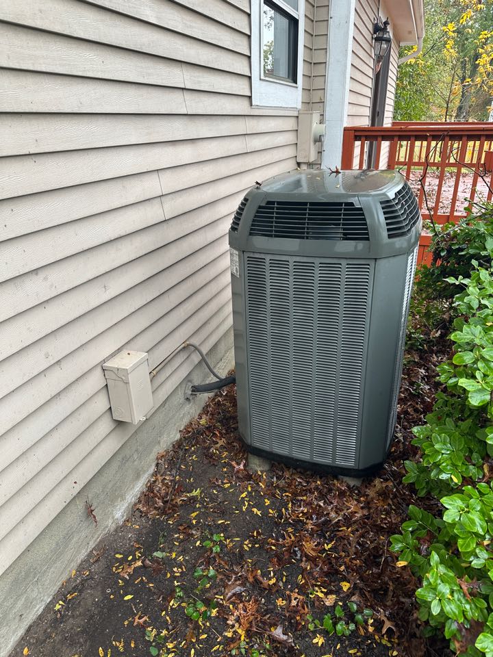 Columbus, OH - Cost to replace heat pump. Cost to install heat pump that qualifies for a $2000 federal tax credit.  Cost to install heat pump with 0% finance. Columbus, OH - Cost to replace heat pump. Cost to install heat pump that qualifies for a $2000 federal tax credit.  Cost to install heat pump with 0% finance.