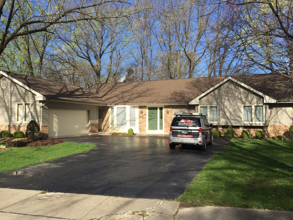 Chesterfield, MO - Another beautiful lifetime roofing system by XteriorPRO. GAF Architectural shingle in Weatheredwood color. Chesterfield, MO - Another beautiful lifetime roofing system by XteriorPRO. GAF Architectural shingle in Weatheredwood color.