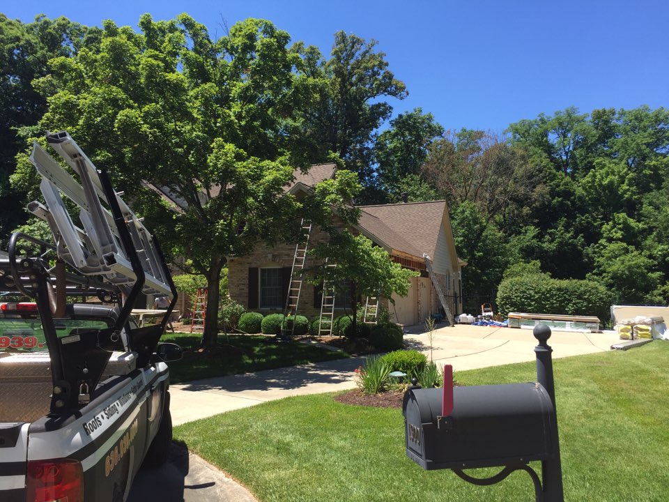 Chesterfield, MO - Starting another big Hardie siding, soffit, fascia job in Chesterfield 63017. Chesterfield, MO - Starting another big Hardie siding, soffit, fascia job in Chesterfield 63017.