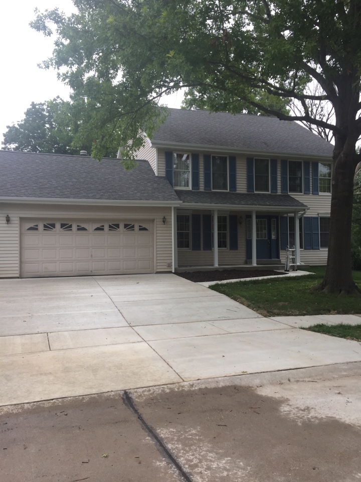 Wildwood, MO - Installing a ProVia Signet Fiberglasss Entey door system on this home today and speaking with customer about installing a new GAF roofing system by XteriorPRO. Wildwood, MO - Installing a ProVia Signet Fiberglasss Entey door system on this home today and speaking with customer about installing a new GAF roofing system by XteriorPRO.