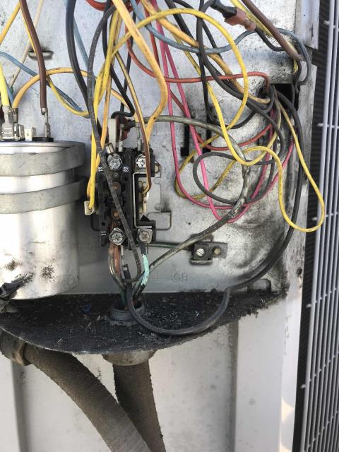 Los Angeles, CA - Dispatched our Sherman Oaks, CA, commercial AC survey technician to a jewelry store to inspect the units and perform a duct detector test. While onsite, tech found one Carrier air conditioner with a dirty evaporator coil and filter, as well as a weak run capacitor. He also found a second Carrier unit that had burnt wiring, a pitted contactor and was low on refrigerant. Will quote needed repairs to customer, smoke detector test checked out normal. Los Angeles, CA - Dispatched our Sherman Oaks, CA, commercial AC survey technician to a jewelry store to inspect the units and perform a duct detector test. While onsite, tech found one Carrier air conditioner with a dirty evaporator coil and filter, as well as a weak run capacitor. He also found a second Carrier unit that had burnt wiring, a pitted contactor and was low on refrigerant. Will quote needed repairs to customer, smoke detector test checked out normal.