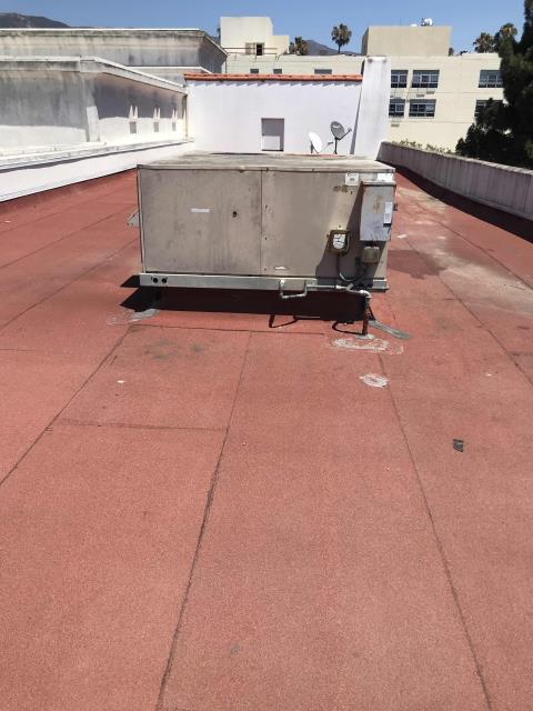 RESSAC returned to a retailer in Santa Barbara, California, to complete repairs on a York air conditioner. Our commercial technicians removed a failed blower assembly, replaced defective components and reassembled. System running well now, no more issues to report.