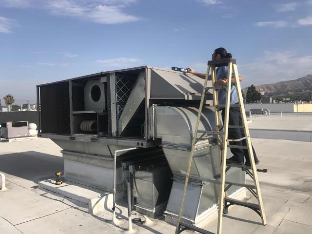 Dispatched our Burbank California technicians to a commercial printer to replace a damaged drain pan on their #6 unit. The ICP air conditioner had to be disassembled, and also lifted with two technicians so it could be re-leveled properly. After completing all approved repairs, the technicians confirmed all operations were normal. Job complete.