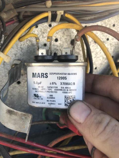 Dispatched our Roseville CA commercial technician to a grocery store, their bookkeeping area was running warm. Upon arrival, our tech inspected the commercial Carrier unit and found a pitted contactor and weak capacitor. Space is at 74 degrees, returning with parts next day to get space up and running.