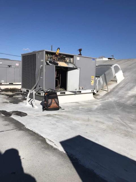 Los Angeles, CA - Dispatched our Los Angeles CA technician to a commercial property to troubleshoot an AC unit that was short cycling. After troubleshooting, determined that the Carrier unit had a failed defrost timer that will need to be replaced. Will source and return with part. Los Angeles, CA - Dispatched our Los Angeles CA technician to a commercial property to troubleshoot an AC unit that was short cycling. After troubleshooting, determined that the Carrier unit had a failed defrost timer that will need to be replaced. Will source and return with part.