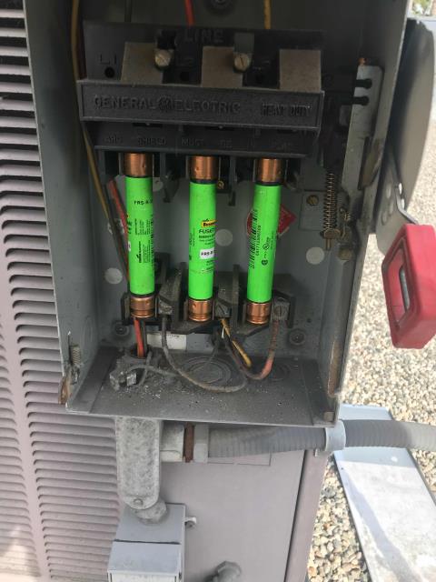 AC technician arrived at a beauty salon store in Long Beach, CA. Employees reported that their thermostat was blank and site was warm. After troubleshooting, the tech found the package Carrier unit  down with three blown fuses. Parts were sourced, fuses were replaced and HVAC returned to proper operations. Space cool again.