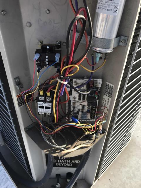 Los Angeles, CA - Our Encino, CA, HVAC technician returned to a home goods store to continue troubleshooting unit #8. Found system working on cooling only. Installed cool relay, troubleshooted with EMS over the phone, was able to set system running to both cooling and heating. Los Angeles, CA - Our Encino, CA, HVAC technician returned to a home goods store to continue troubleshooting unit #8. Found system working on cooling only. Installed cool relay, troubleshooted with EMS over the phone, was able to set system running to both cooling and heating.