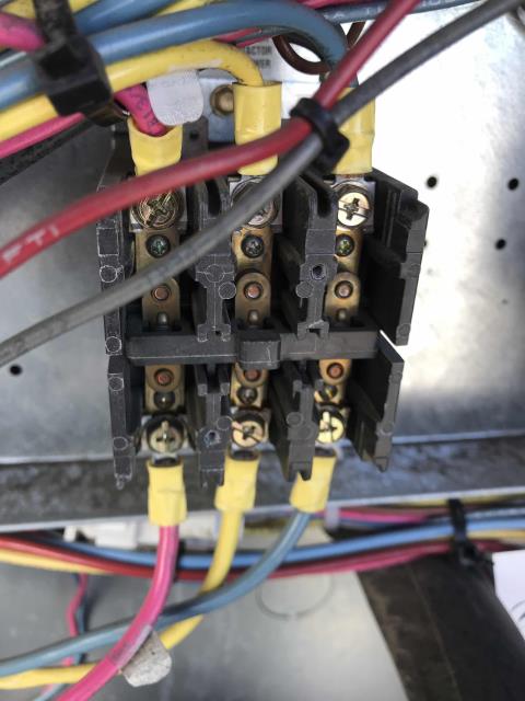 City of Industry, CA - Dispatched our PM technician to a home goods store in City of Industry, CA. Standard winter ac maintenance with a filter change, inspection, and an added exhaust fan checkup. Tech found the #2 Lennox air conditioner with several issues, including burnt contactors, missing screws and a failed crankcase heater. Other units in good operating condition, will quote needed repairs to the customer. City of Industry, CA - Dispatched our PM technician to a home goods store in City of Industry, CA. Standard winter ac maintenance with a filter change, inspection, and an added exhaust fan checkup. Tech found the #2 Lennox air conditioner with several issues, including burnt contactors, missing screws and a failed crankcase heater. Other units in good operating condition, will quote needed repairs to the customer.