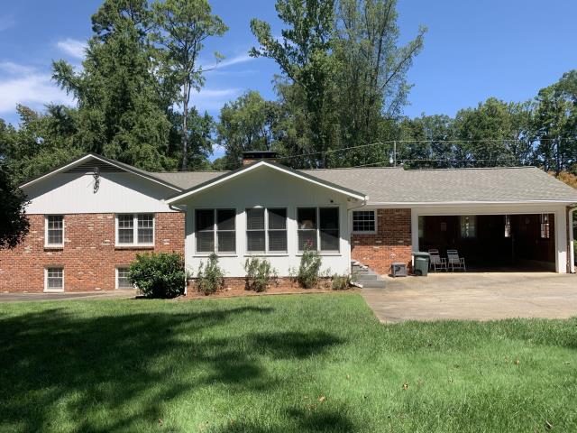 
We replaced the roof on a house in Marietta, Ga.