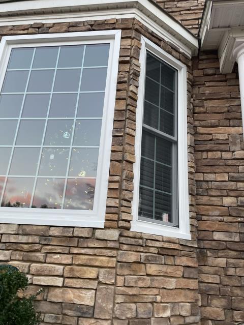 We rep0laced the windows on a house in Newnan, Ga. 
