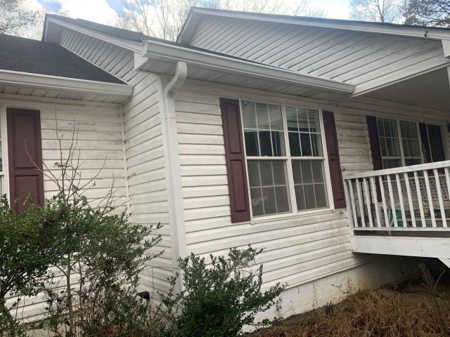 We replaced the gutters on a house in Dallas, Ga. 