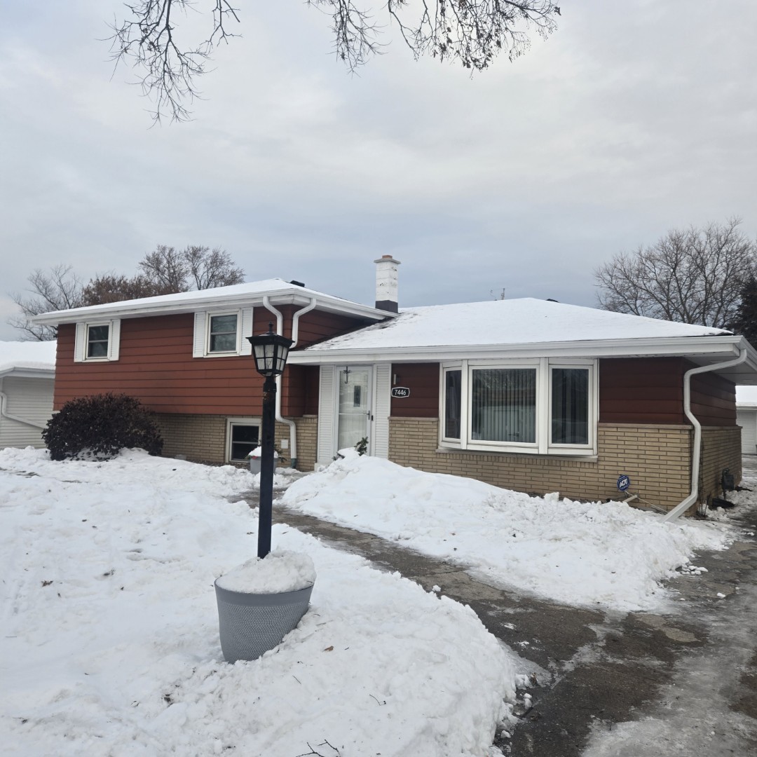 installing gutters on house 