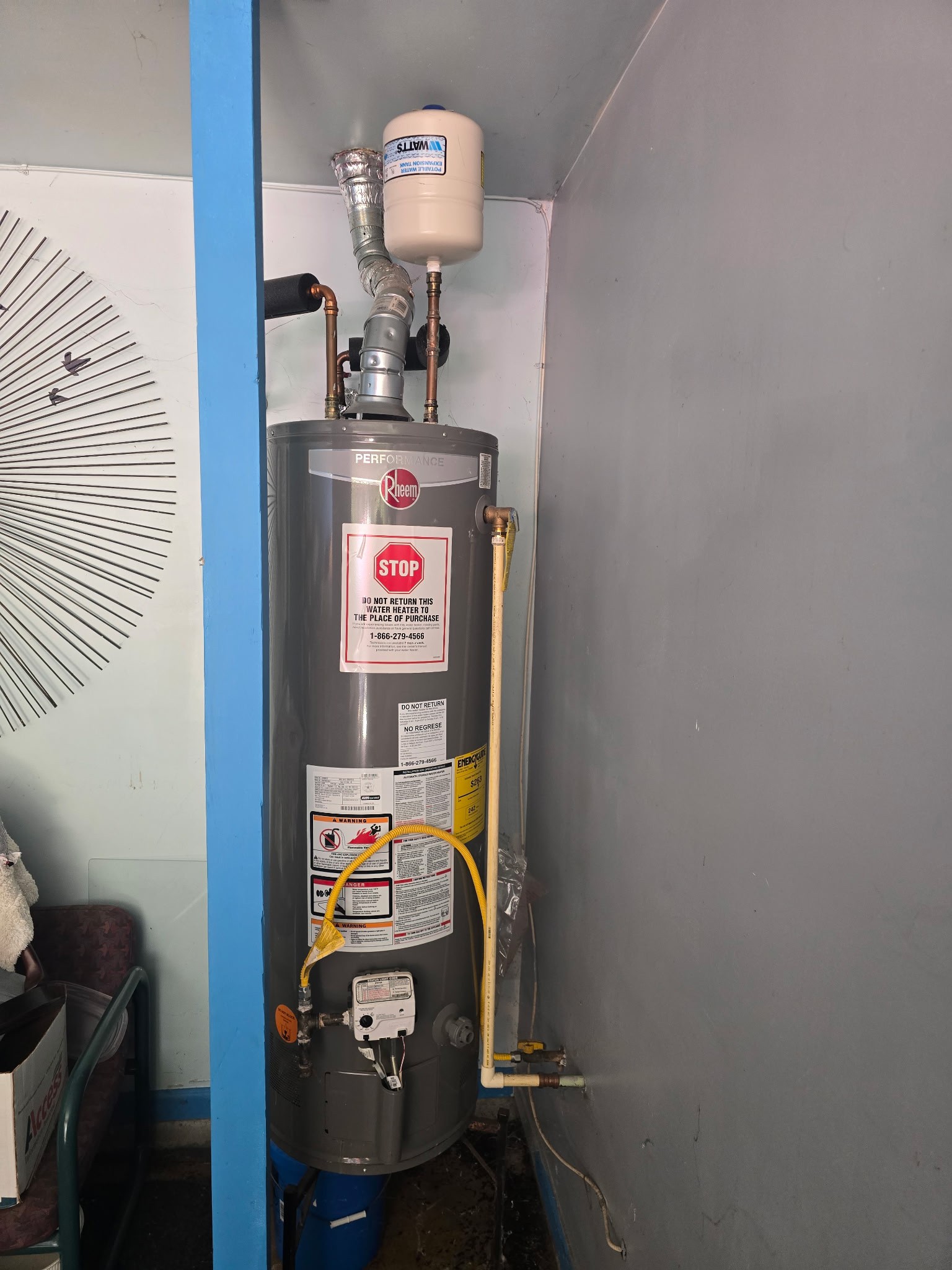I successfully removed the existing leaking water heater and installed a new 40-gallon unit, ensuring optimal performance and safety. Additionally, I supplied and installed a new expansion tank to prevent pressure build-up and potential damage. All necessary piping and fittings were replaced to meet code compliance and ensure efficient operation. After installation, I conducted a thorough system startup and testing process, including turning on the water supply to verify proper function and confirm there were no leaks. The new water heater comes with a 7-year manufacturer’s warranty, providing peace of mind for future use.