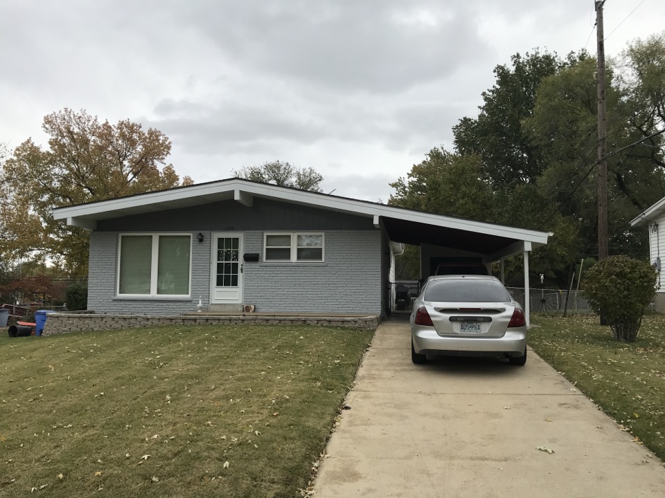 Florissant, MO - Working on replacing this low slope shingle roof using an Ice and Water barrier as underlayment to help with ice damming in the winter. Florissant, MO - Working on replacing this low slope shingle roof using an Ice and Water barrier as underlayment to help with ice damming in the winter.