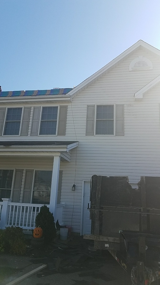 St. Peters, MO - Tearing off and installing new Certainteed shingles today. St. Peters, MO - Tearing off and installing new Certainteed shingles today.
