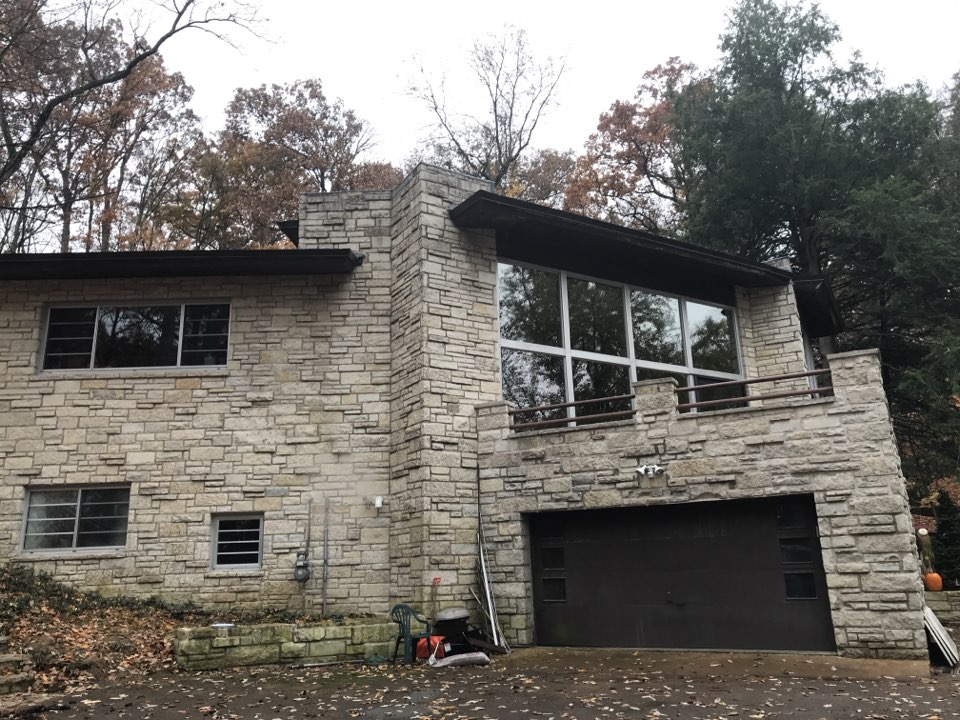Fenton, MO - Providing estimate to enclose all soffits and fascia with aluminum to make it maintenance free for homeowners. Fenton, MO - Providing estimate to enclose all soffits and fascia with aluminum to make it maintenance free for homeowners.