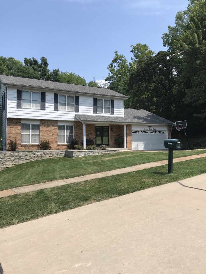 Fenton, MO - Replacing old gutters using seamless aluminum gutters Fenton, MO - Replacing old gutters using seamless aluminum gutters