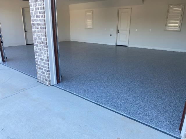 Flake Epoxy Floor Double Broadcast