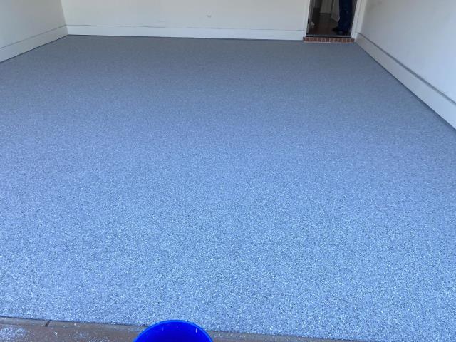 Montgomery, AL - Pole Position Single Broadcast epoxy flake floor