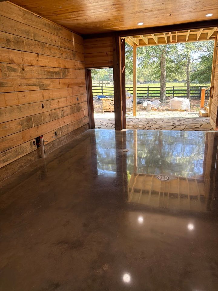 Wetumpka, AL - Diamond Polished Concrete