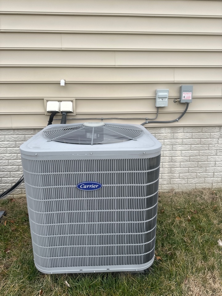 Carrier Kenmore heat pump furnace heating & AC air conditioning system repair service call Brandywine Maryland 20613